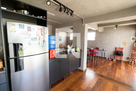 Casa à venda com 300m², 4 quartos e 3 vagas Casa à venda com 300m², 4 quartos e 3 vagasCoznha