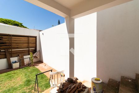 Casa à venda com 300m², 4 quartos e 3 vagas Casa à venda com 300m², 4 quartos e 3 vagasArea de Serviço