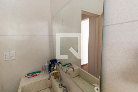 Casa à venda com 300m², 4 quartos e 3 vagas Casa à venda com 300m², 4 quartos e 3 vagasBanheiro