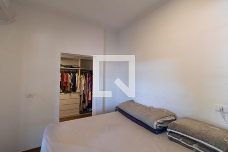 Casa à venda com 300m², 4 quartos e 3 vagas Casa à venda com 300m², 4 quartos e 3 vagasSuíte