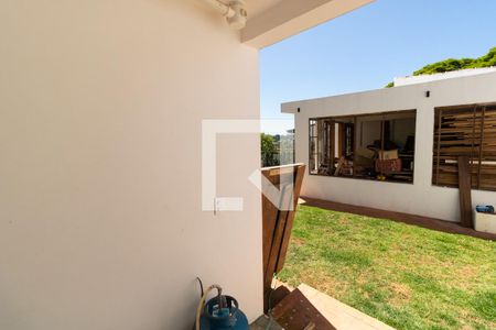 Casa à venda com 300m², 4 quartos e 3 vagas Casa à venda com 300m², 4 quartos e 3 vagasArea de Serviço