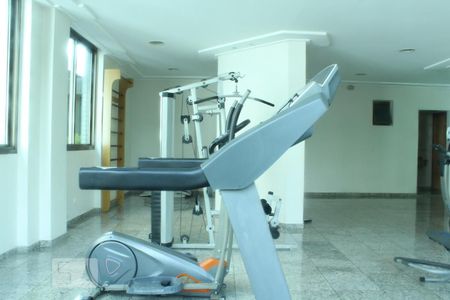 Apartamento à venda com 180m², 4 quartos e 2 vagas Apartamento à venda com 180m², 4 quartos e 2 vagasÁrea comum - Academia