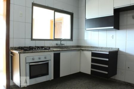 Apartamento à venda com 180m², 4 quartos e 2 vagas Apartamento à venda com 180m², 4 quartos e 2 vagasCozinha
