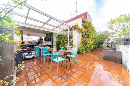 Apartamento à venda com 370m², 4 quartos e 3 vagas Apartamento à venda com 370m², 4 quartos e 3 vagasÁrea Gourmet