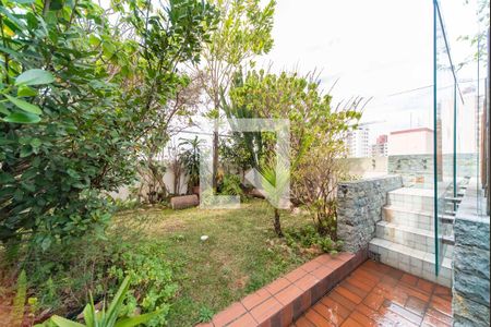 Apartamento à venda com 370m², 4 quartos e 3 vagas Apartamento à venda com 370m², 4 quartos e 3 vagasCobertura