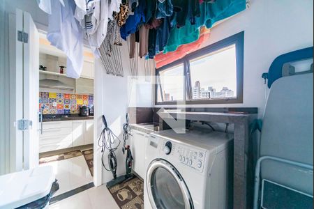 Apartamento à venda com 370m², 4 quartos e 3 vagas Apartamento à venda com 370m², 4 quartos e 3 vagasÁrea de Serviço