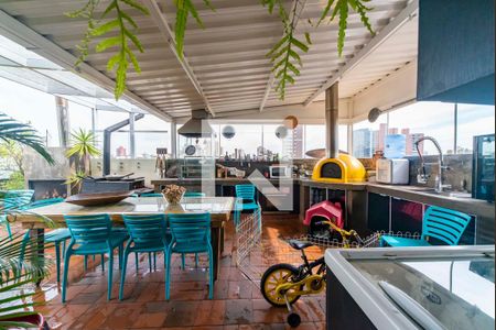 Apartamento à venda com 370m², 4 quartos e 3 vagas Apartamento à venda com 370m², 4 quartos e 3 vagasÁrea Gourmet