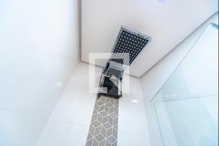 Apartamento à venda com 370m², 4 quartos e 3 vagas Apartamento à venda com 370m², 4 quartos e 3 vagasChuveiro