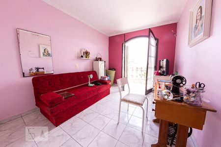 Casa à venda com 177m², 4 quartos e 2 vagas Casa à venda com 177m², 4 quartos e 2 vagasQuarto