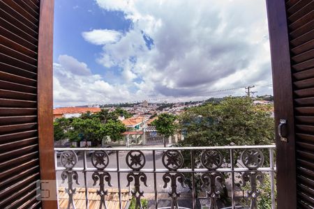 Casa à venda com 177m², 4 quartos e 2 vagas