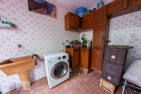 Casa à venda com 177m², 4 quartos e 2 vagas