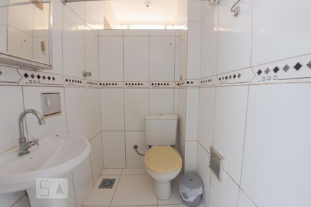 Apartamento à venda com 45m², 2 quartos e sem vaga Apartamento à venda com 45m², 2 quartos e sem vagaBanheiro