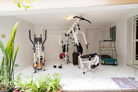 Casa à venda com 357m², 3 quartos e 7 vagas Casa à venda com 357m², 3 quartos e 7 vagasAcademia