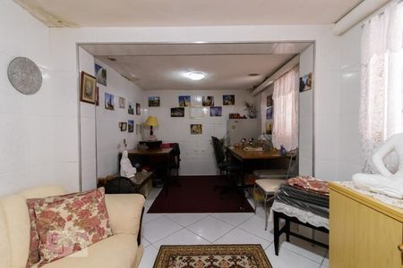 Casa à venda com 357m², 3 quartos e 7 vagas Casa à venda com 357m², 3 quartos e 7 vagasQuarto de Serviço