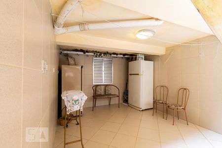 Casa à venda com 357m², 3 quartos e 7 vagas Casa à venda com 357m², 3 quartos e 7 vagasQuintal