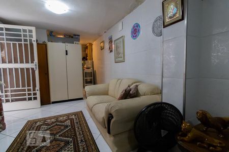 Casa à venda com 357m², 3 quartos e 7 vagas Casa à venda com 357m², 3 quartos e 7 vagasQuarto de Serviço