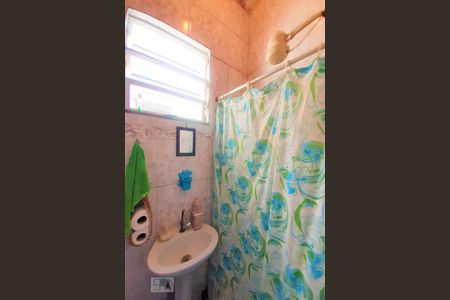 Casa à venda com 100m², 3 quartos e sem vaga Casa à venda com 100m², 3 quartos e sem vagaBanheiro da Suíte