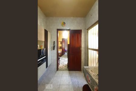 Casa à venda com 100m², 3 quartos e sem vaga Casa à venda com 100m², 3 quartos e sem vagaCozinha 2