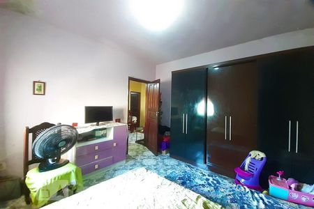 Casa à venda com 100m², 3 quartos e sem vaga Casa à venda com 100m², 3 quartos e sem vagaQuarto 2 - Suíte