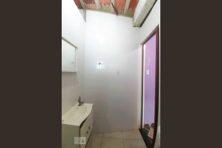 Casa à venda com 100m², 3 quartos e sem vaga Casa à venda com 100m², 3 quartos e sem vagaBanheiro Social 1
