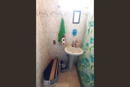 Casa à venda com 100m², 3 quartos e sem vaga Casa à venda com 100m², 3 quartos e sem vagaBanheiro da Suíte