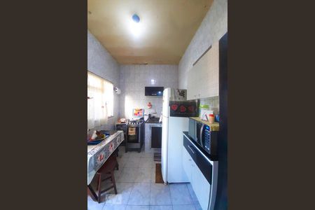 Casa à venda com 100m², 3 quartos e sem vaga Casa à venda com 100m², 3 quartos e sem vagaCozinha 2