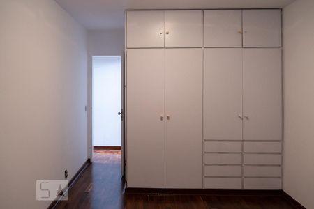 Apartamento à venda com 200m², 3 quartos e 2 vagasQuarto 2