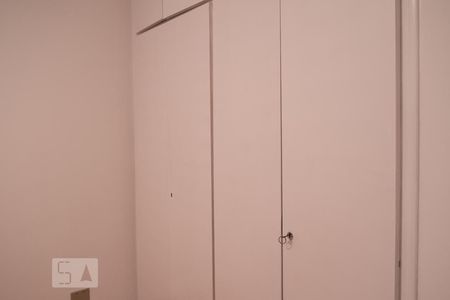 Apartamento à venda com 200m², 3 quartos e 2 vagasQuarto 1