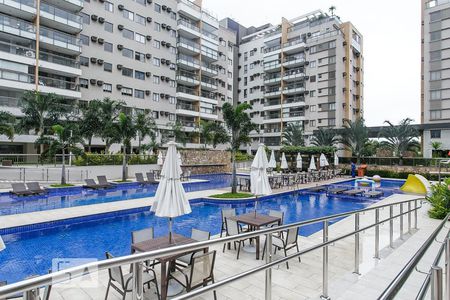 Apartamento à venda com 90m², 2 quartos e 1 vagaPiscina