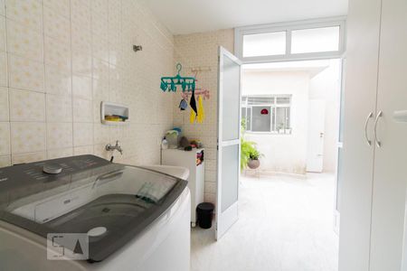 Casa à venda com 270m², 4 quartos e 2 vagasÁrea de Serviço