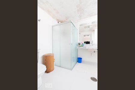 Casa à venda com 270m², 4 quartos e 2 vagasBanheiro da Suíte