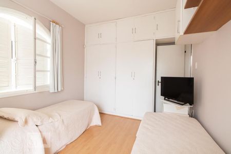 Casa à venda com 270m², 4 quartos e 2 vagasQuarto 2