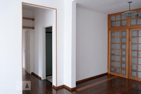 Sala de apartamento à venda com 2 quartos, 100m² em Cerqueira César, São Paulo