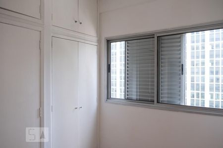 Quarto 01 de apartamento à venda com 2 quartos, 100m² em Cerqueira César, São Paulo