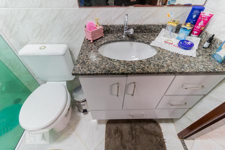 Casa à venda com 95m², 3 quartos e 2 vagasDetalhe banheiro