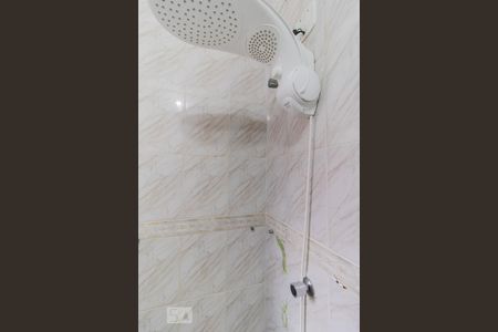 Casa à venda com 95m², 3 quartos e 2 vagasDetalhe banheiro