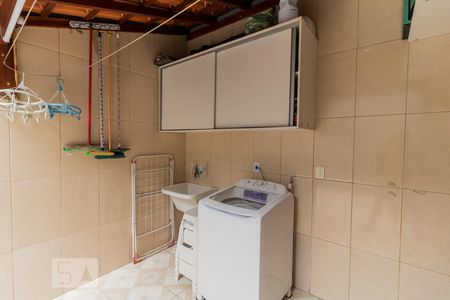 Casa à venda com 95m², 3 quartos e 2 vagasÁrea de Serviço