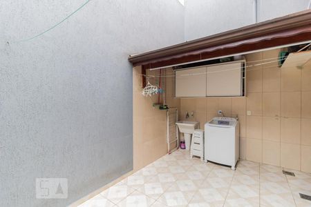 Casa à venda com 95m², 3 quartos e 2 vagasÁrea de Serviço