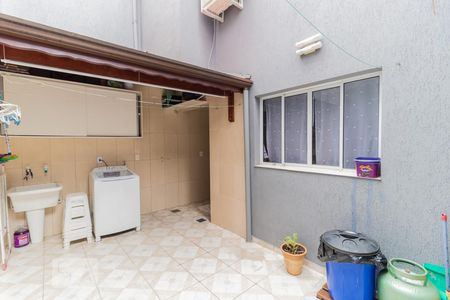 Casa à venda com 95m², 3 quartos e 2 vagasÁrea de Serviço