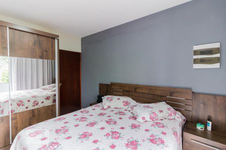 Casa à venda com 95m², 3 quartos e 2 vagasSuíte