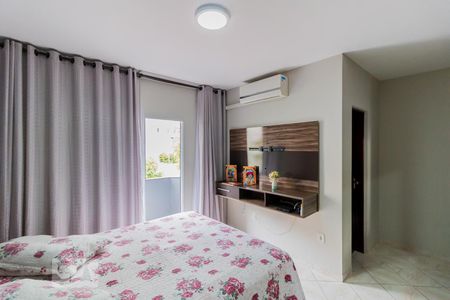 Casa à venda com 95m², 3 quartos e 2 vagasSuíte