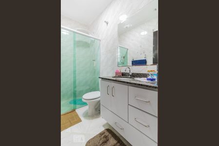 Casa à venda com 95m², 3 quartos e 2 vagasBanheiro da Suíte