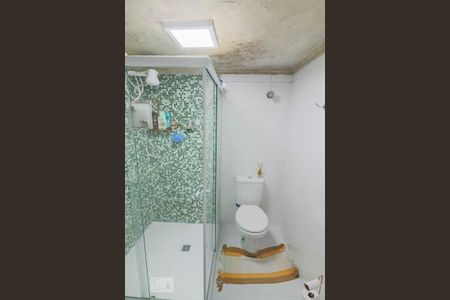 Casa à venda com 140m², 5 quartos e 5 vagasCasa 2 - Banheiro