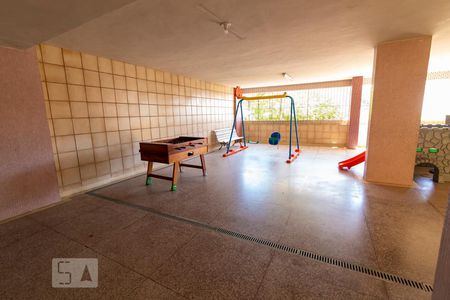 Apartamento à venda com 170m², 3 quartos e 3 vagas Apartamento à venda com 170m², 3 quartos e 3 vagasÁrea Comum - Playground