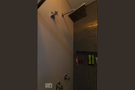 Apartamento à venda com 170m², 3 quartos e 3 vagas Apartamento à venda com 170m², 3 quartos e 3 vagasBanheiro da Suíte