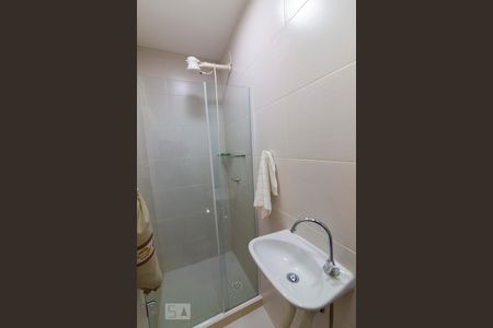Apartamento à venda com 170m², 3 quartos e 3 vagas Apartamento à venda com 170m², 3 quartos e 3 vagasBanheiro de Serviço
