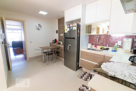Apartamento à venda com 170m², 3 quartos e 3 vagas Apartamento à venda com 170m², 3 quartos e 3 vagasCozinha