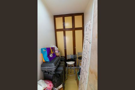 Apartamento à venda com 170m², 3 quartos e 3 vagas Apartamento à venda com 170m², 3 quartos e 3 vagasQuarto de Serviço