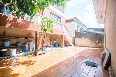 Casa à venda com 200m², 3 quartos e 2 vagas Casa à venda com 200m², 3 quartos e 2 vagasÁrea externa