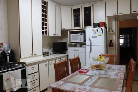 Casa à venda com 126m², 2 quartos e 2 vagasCozinha